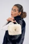 Borsa piccola in visone con tracolla sganciabile - perla