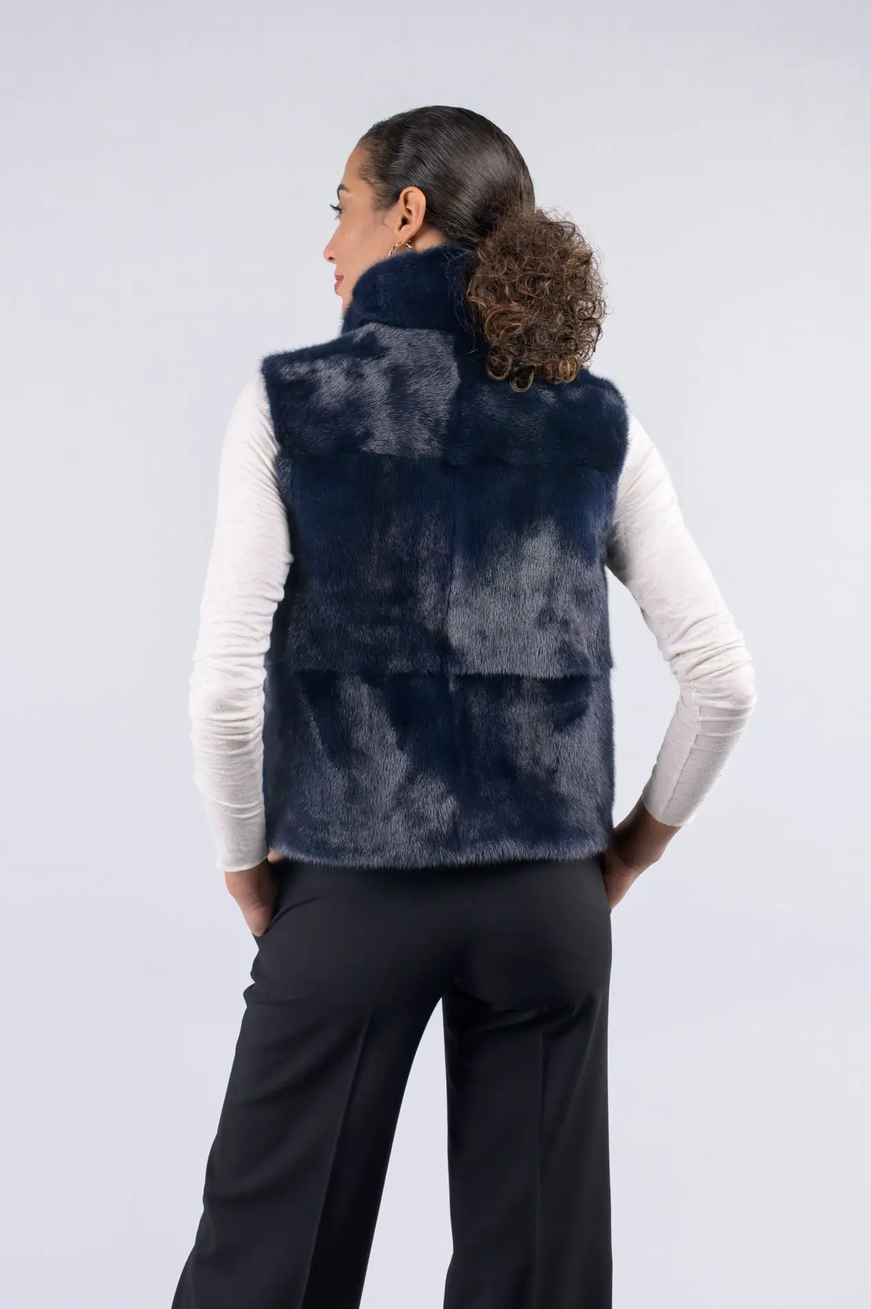 Gilet in visone con collo alla coreana - immagine 3