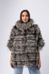 Poncho in Volpe Argentata naturale con cappuccio