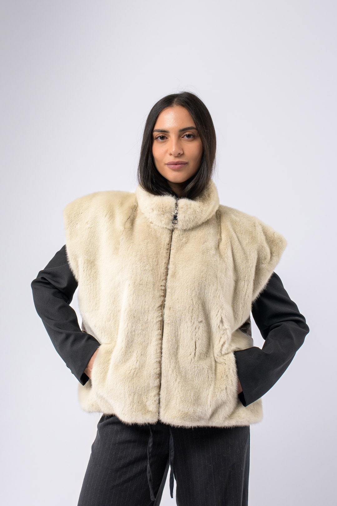 Drusola 25-09-25-218 Gilet di Visone color Ghiaccio - immagine 1