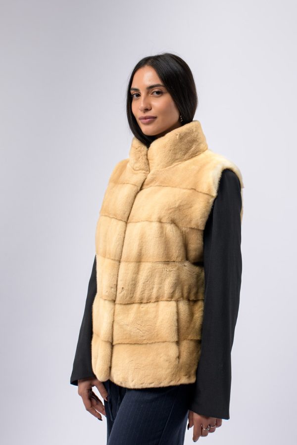 Gilet corto in visone con collo alla coreana - immagine 2